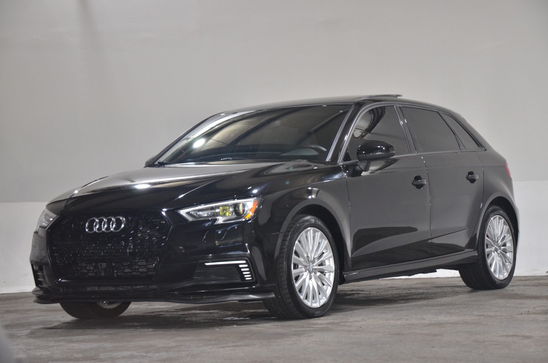 Rocker Panel Kit | AUDI A3 SPORTBACK E-TRON 2018 Rocker Panel Kit | AUDI A3 SPORTBACK E-TRON 2018