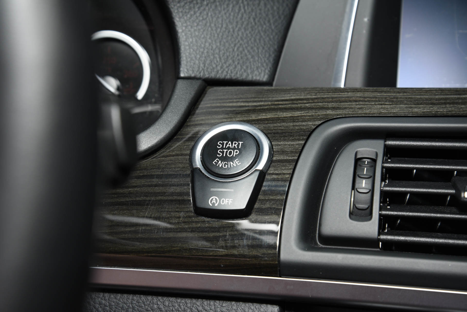 2015 BMW 5 Series 535i - Photo 42