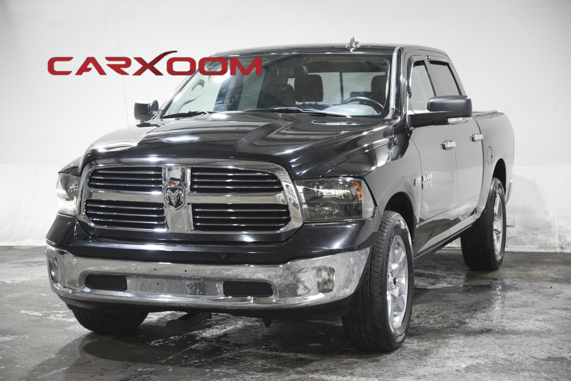 2016 RAM 1500 Big Horn 4x4 Crew Cab 5'7's photo