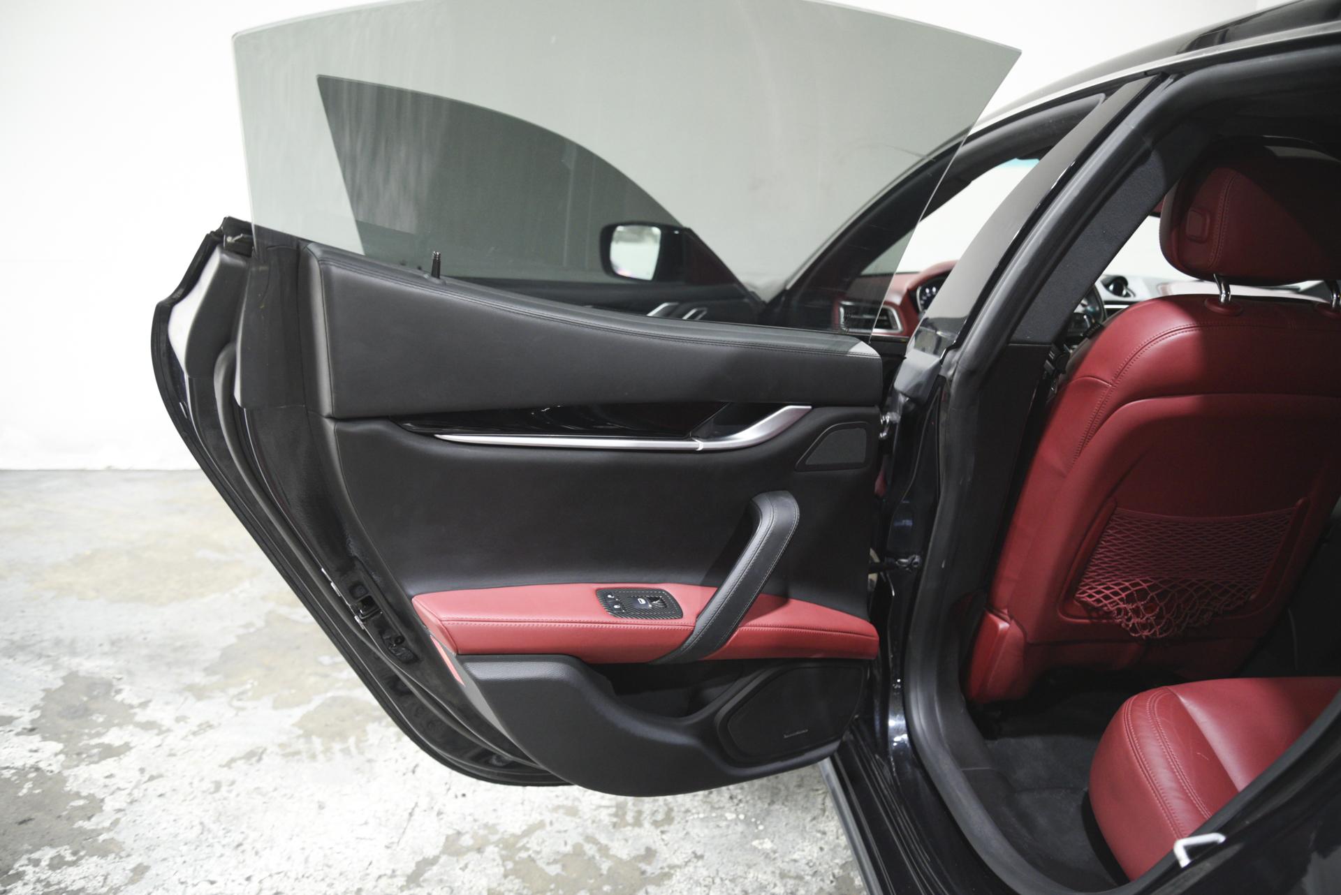 2016 Maserati Ghibli S - Photo 21