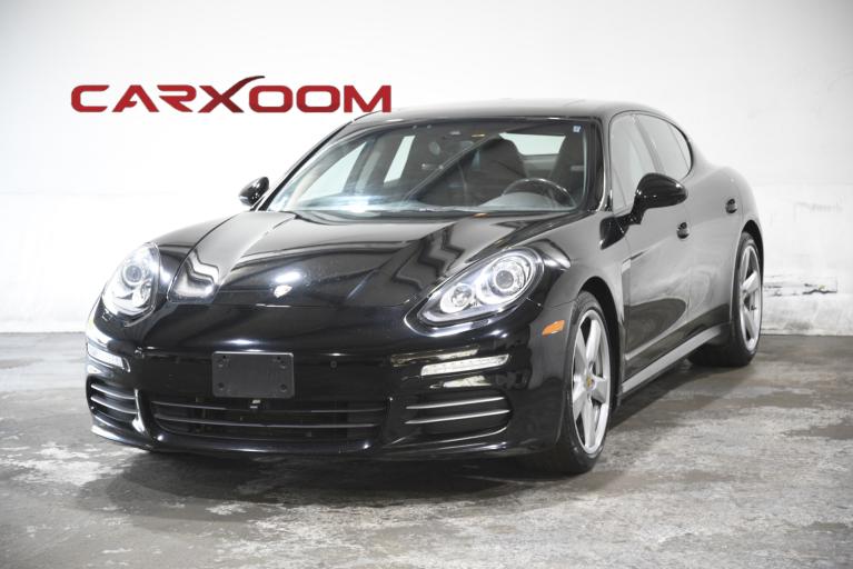 2016 Porsche Panamera Base's photo