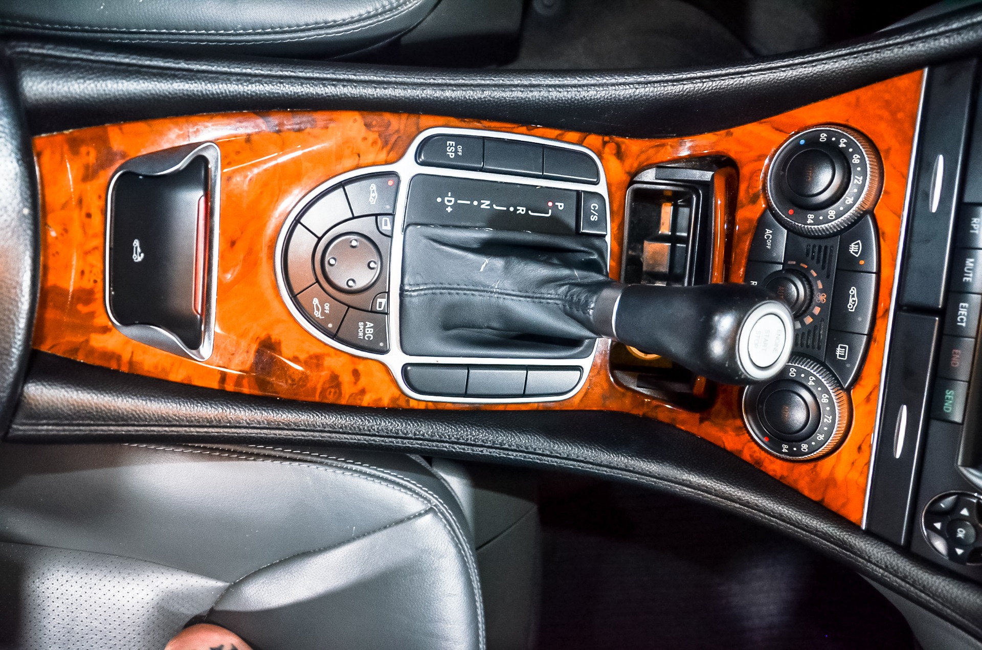2005 Mercedes Benz SL 500 photo 34