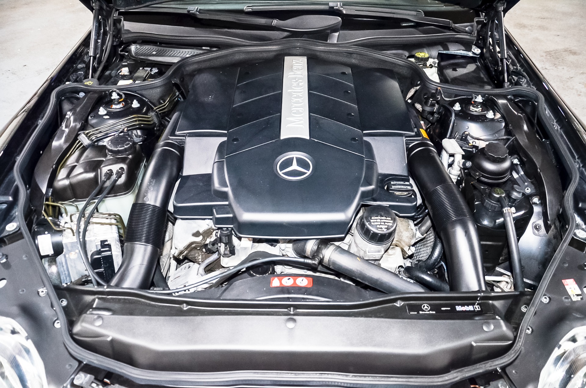 2005 Mercedes Benz SL 500 photo 44