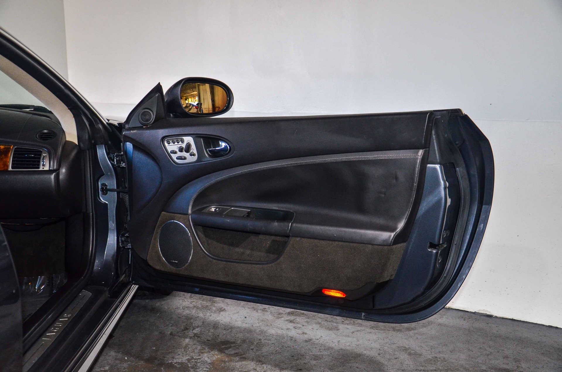 2007 Jaguar XK photo 26