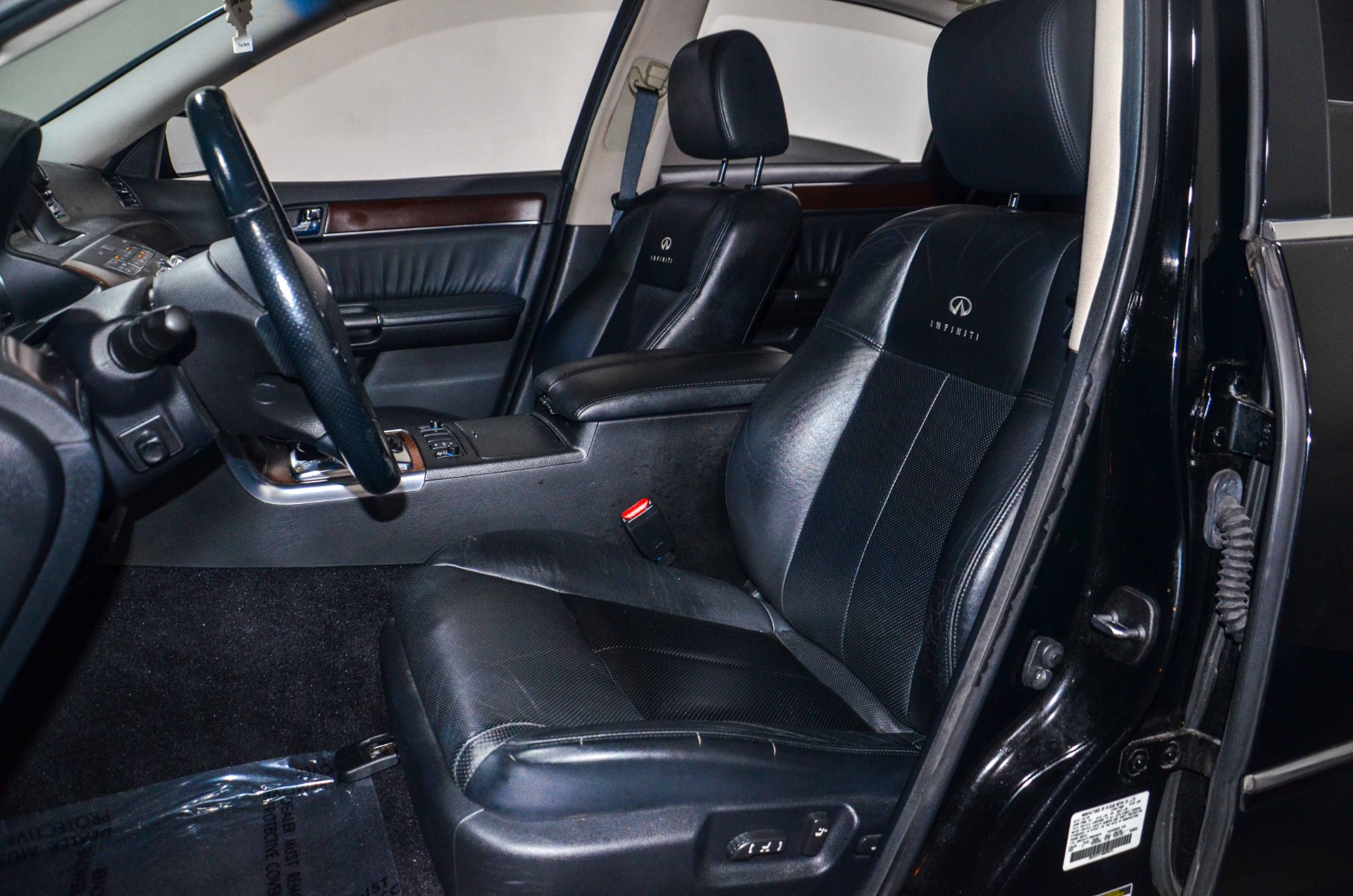 2008 Infiniti M35 X photo 17