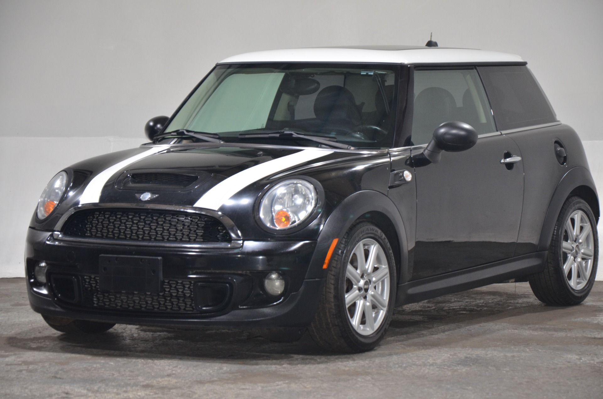 Used-2012-MINI-Cooper-Hardtop-